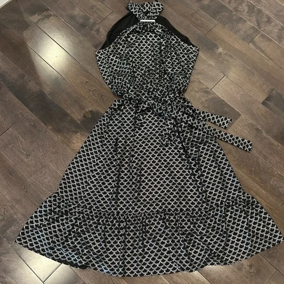 Michael Kors Black Metallic Silver Memaid Print Halter Under Knee Dress - Picture 2 of 8